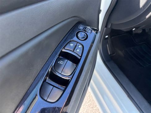 Used 2023 Nissan Altima 2.5 SV image 25