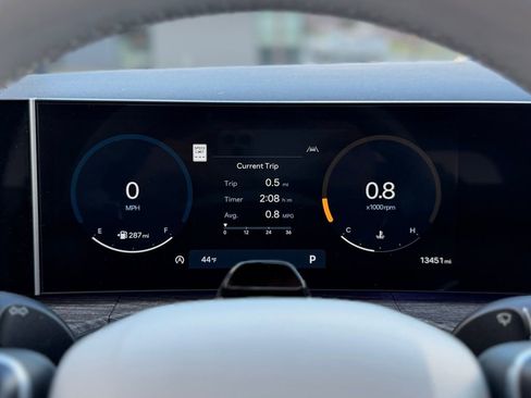 Used 2024 Hyundai Santa Fe Limited image 13