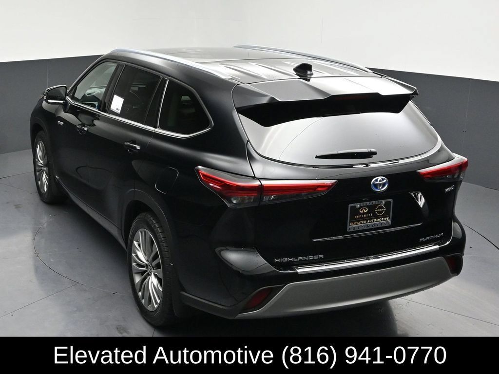 Used 2021 Toyota Highlander Platinum AWD/4WD image 21