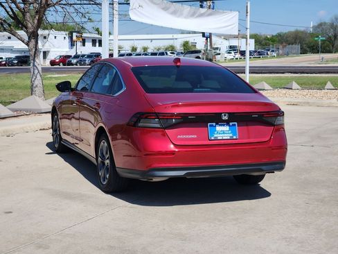 Used 2023 Honda Accord EX image 7