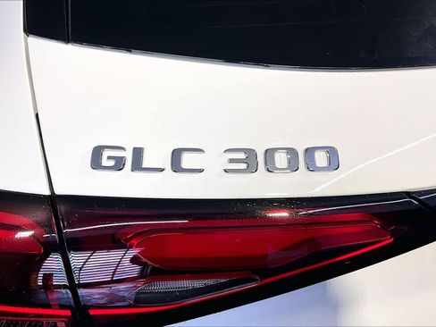 New 2026 Mercedes-Benz GLC 300 4MATIC image 6
