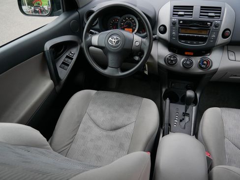 Used 2010 Toyota RAV4 4WD image 9