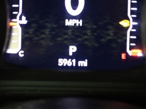 Used 2024 Jeep Wrangler Unlimited Rubicon image 36