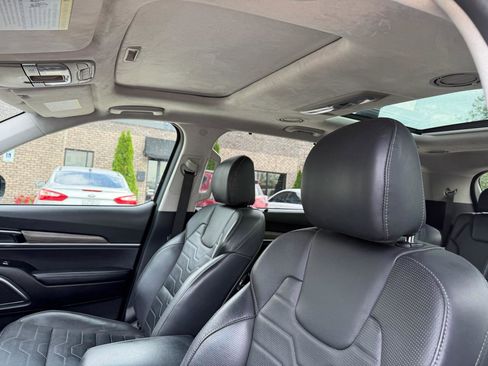 Used 2020 Kia Telluride SX w/ SX Prestige Package image 13
