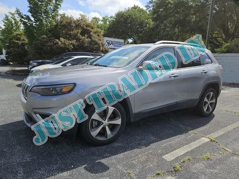 Used 2020 Jeep Cherokee Limited FWD image 1