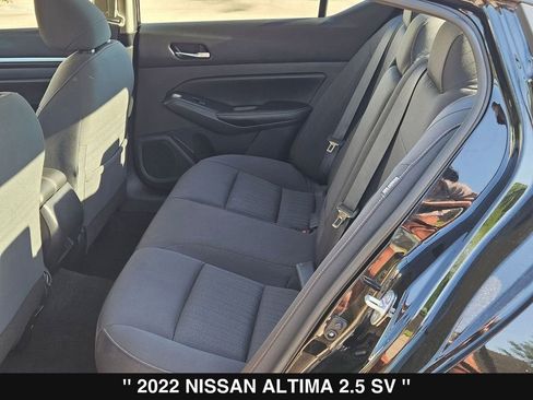 Used 2022 Nissan Altima 2.5 SV FWD image 17