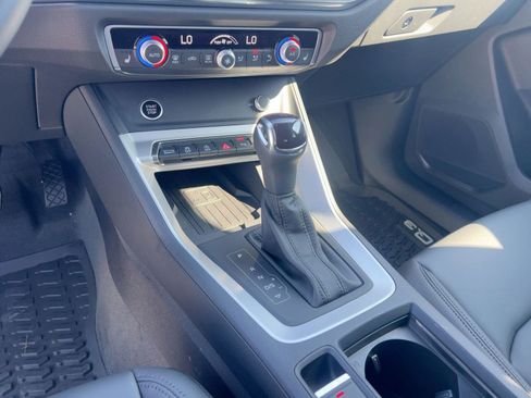 New 2025 Audi Q3 2.0T Premium image 18