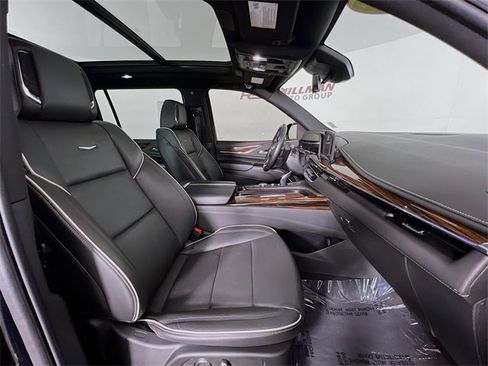 Used 2023 Cadillac Escalade ESV Premium Luxury w/ Performance Package image 44