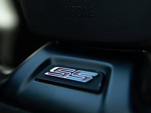 Used 2018 Chevrolet Camaro SS RWD image 25