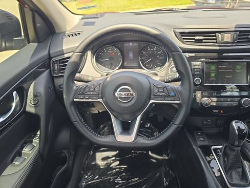 Used 2022 Nissan Rogue Sport SL w/ Premium Package AWD/4WD image 9