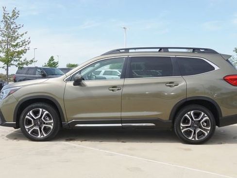 Used 2023 Subaru Ascent Limited AWD/4WD image 6