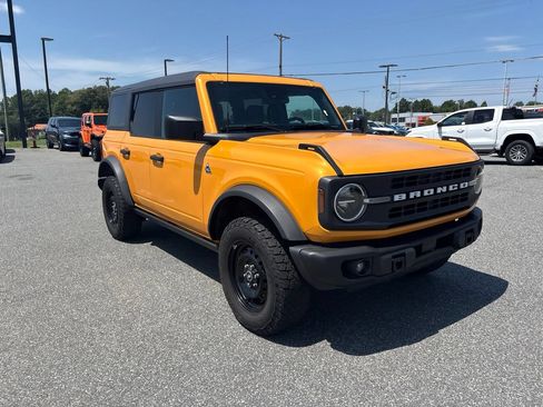 Used 2022 Ford Bronco Black Diamond AWD/4WD image 11