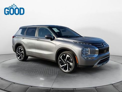 Used 2024 Mitsubishi Outlander SE Black Edition image 7