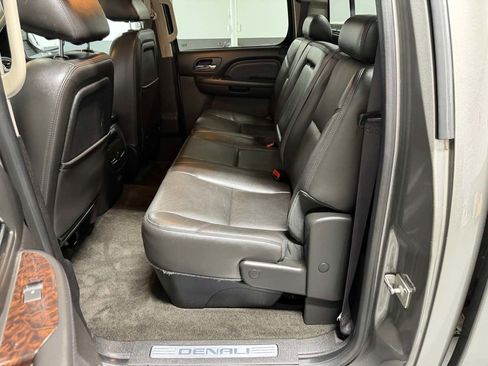 Used 2013 GMC Sierra 2500 Denali w/ Suspension Package, Off-Road AWD/4WD image 20