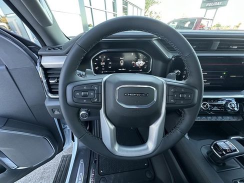 New 2026 GMC Sierra 1500 Denali w/ Denali Reserve Package image 18