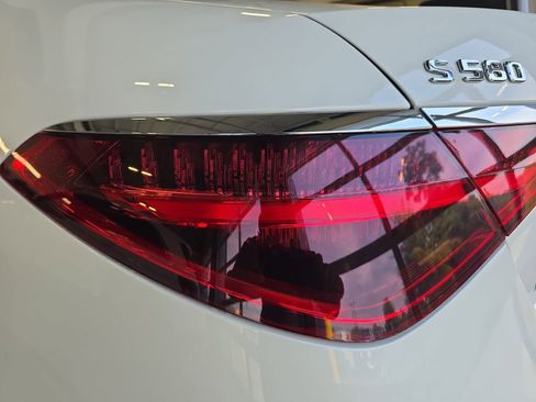 Used 2023 Mercedes-Benz S 580 4MATIC Sedan image 39