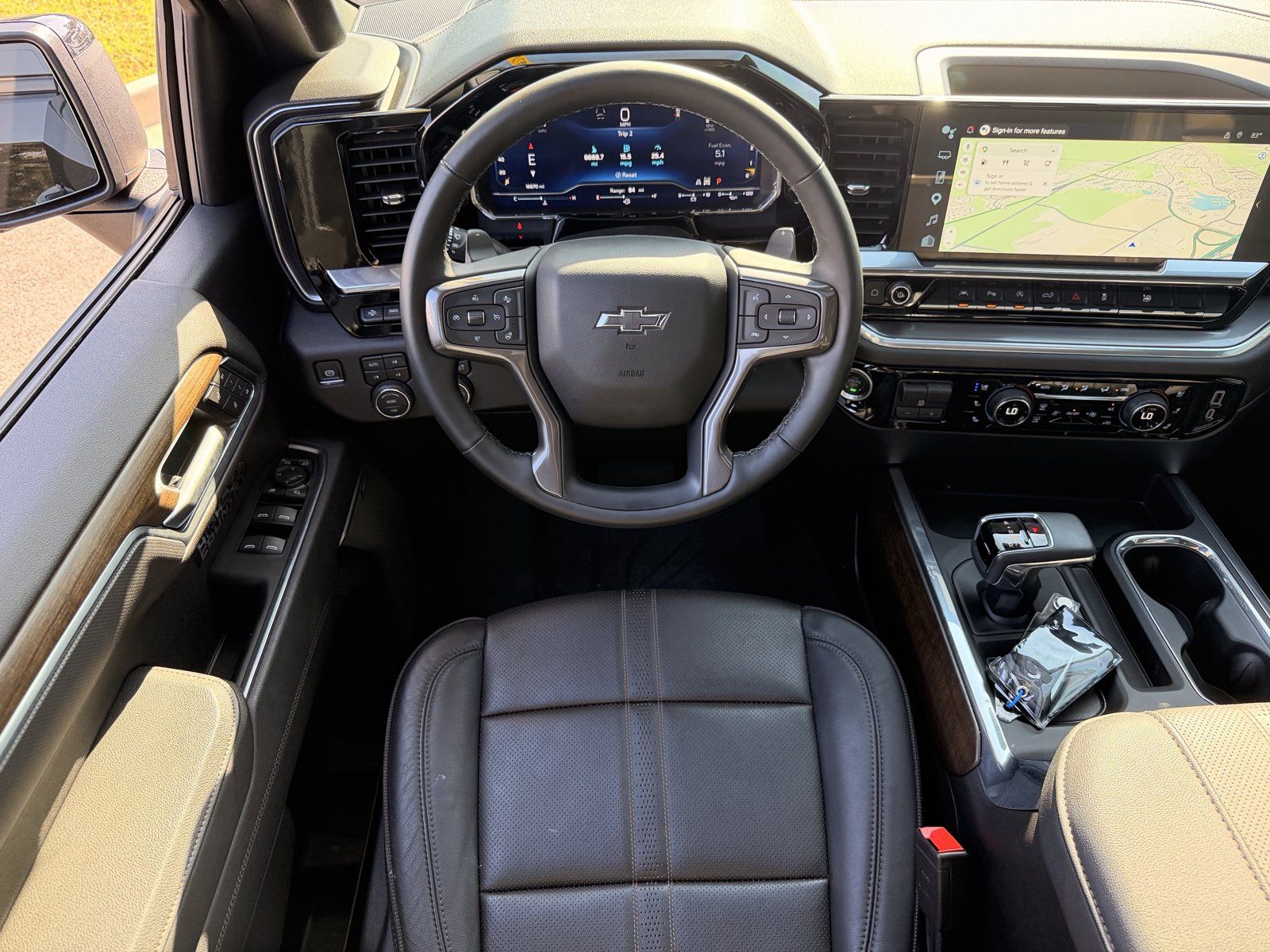 Used 2025 Chevrolet Silverado 1500 High Country w/ High Country Premium Package AWD/4WD image 31