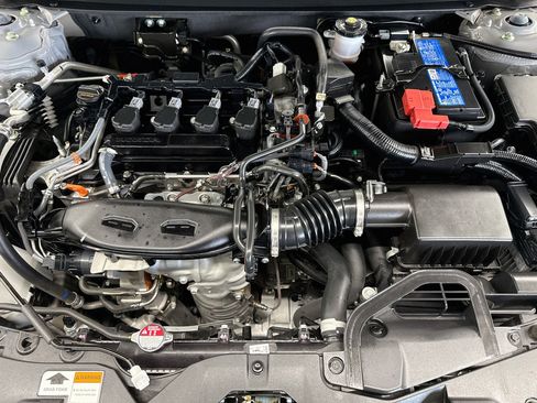 Used 2025 Honda Accord SE image 32