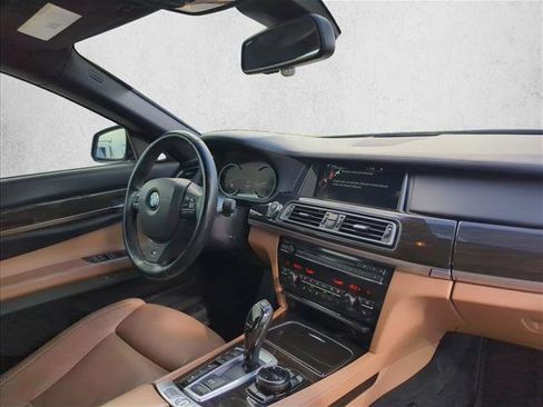 Used 2015 BMW 750i xDrive AWD/4WD image 23