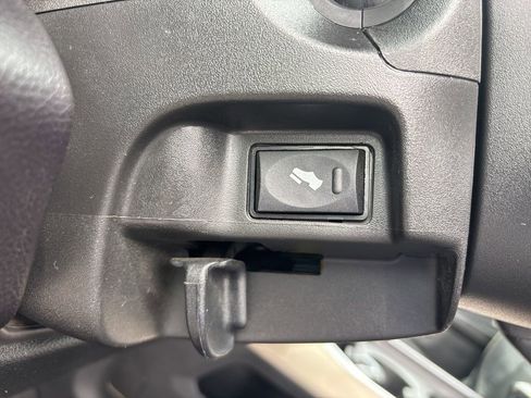 Used 2023 RAM 2500 Laramie AWD/4WD image 31