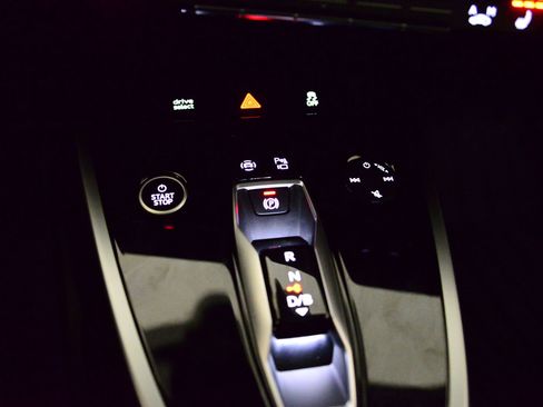 Certified 2024 Audi Q4 e-tron Prestige w/ Black Optic Package image 16