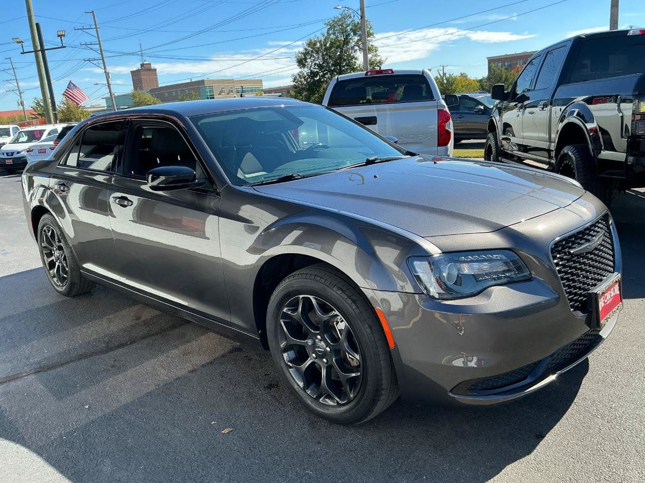 Used 2022 Chrysler 300 Touring w/ Sport Appearance Package AWD/4WD image 3