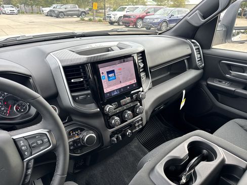 Used 2025 RAM 1500 Big Horn AWD/4WD image 16