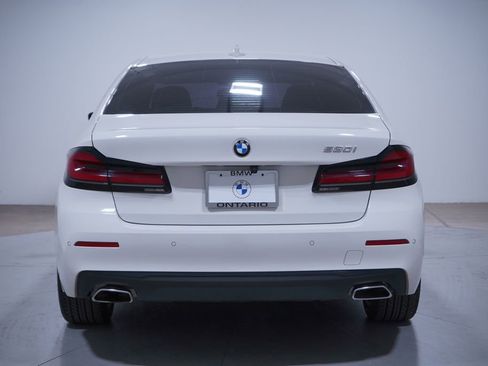 Used 2022 BMW 530i w/ Convenience Package image 5