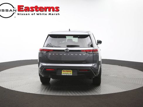 Used 2023 Nissan Pathfinder S AWD/4WD image 36