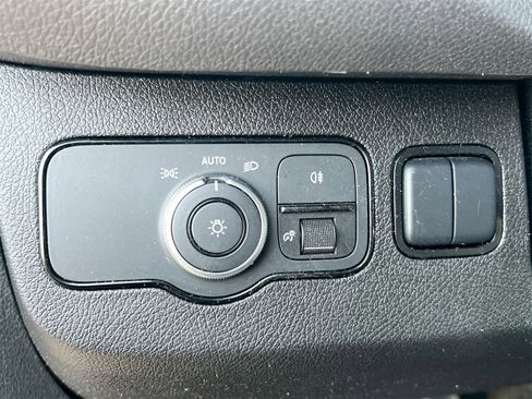 Used 2023 Mercedes-Benz Sprinter 2500 image 17