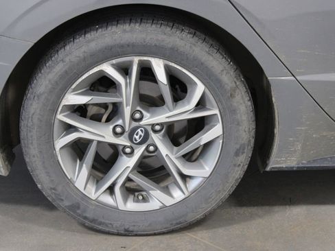 Used 2022 Hyundai Sonata SEL FWD image 12