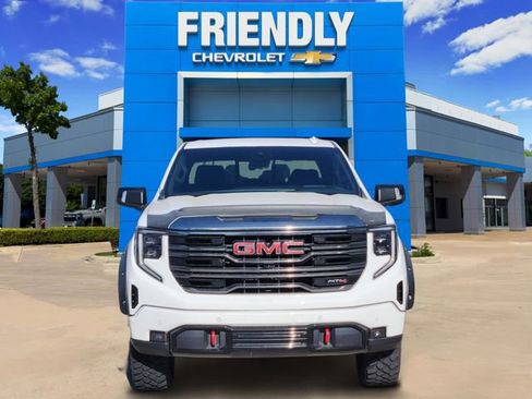 Used 2023 GMC Sierra 1500 AT4 w/ Technology Package image 2