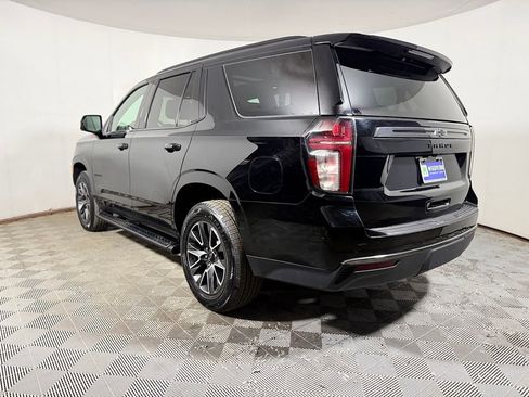 Used 2021 Chevrolet Tahoe Z71 w/ Luxury Package AWD/4WD image 4