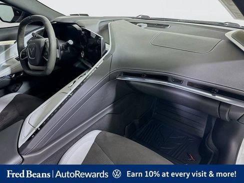 Used 2020 Chevrolet Corvette Stingray Preferred Cpe w/ 2LT Preferred Equipment Group RWD image 31