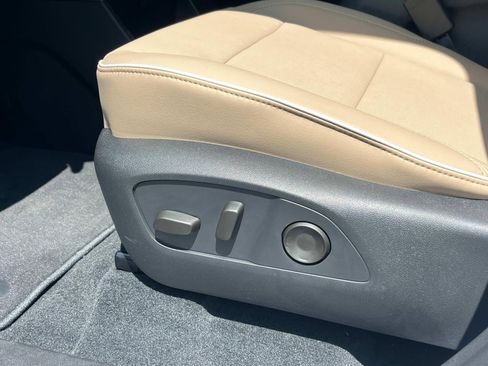 New 2026 Buick Enclave Preferred w/ Power Package AWD/4WD image 26