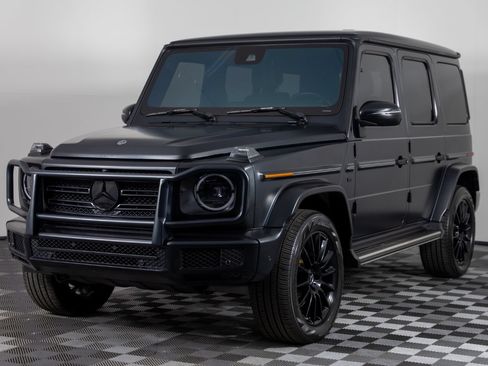 Used 2023 Mercedes-Benz G 550 image 2