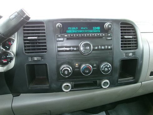 Used 2008 Chevrolet Silverado 3500 W/T image 18