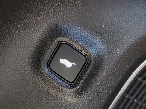 Certified 2025 Acura MDX SH-AWD w/ Technology Package image 27