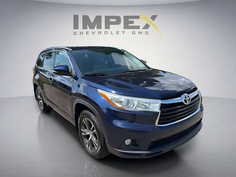Used 2016 Toyota Highlander XLE AWD/4WD image 7