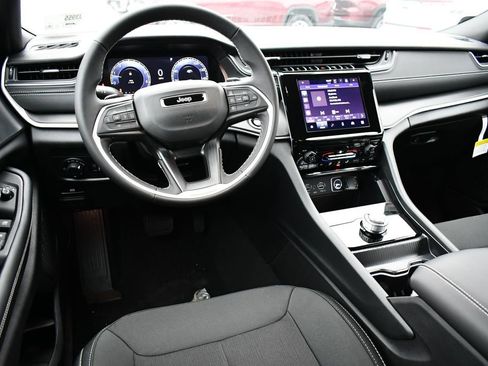 New 2026 Jeep Grand Cherokee L Laredo AWD/4WD image 10