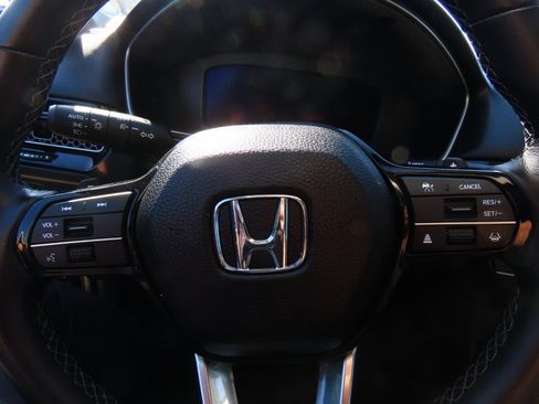 Used 2022 Honda Civic Touring image 23