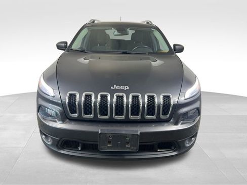 Used 2015 Jeep Cherokee Latitude w/ Cold Weather Group image 9