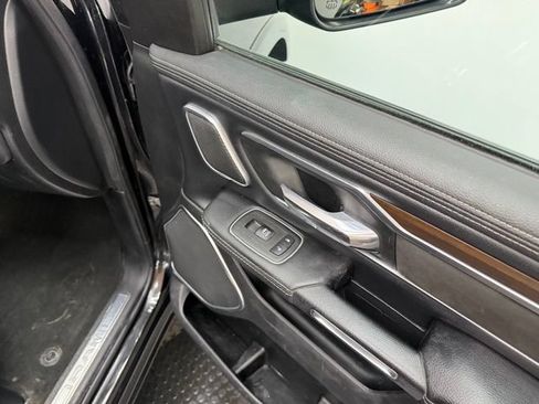 Used 2022 RAM 1500 Laramie AWD/4WD image 39
