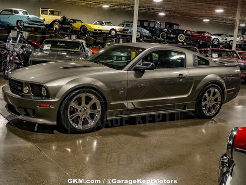 Used 2005 Ford Mustang GT image 9