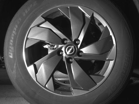 Used 2025 Nissan Rogue SV image 15