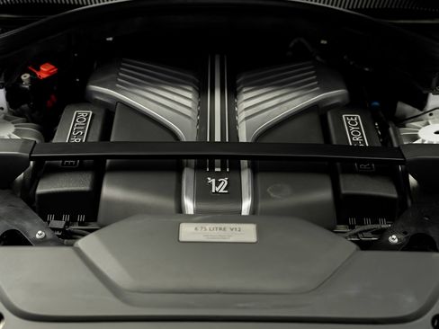 Used 2023 Rolls-Royce Cullinan Black Badge w/ Dark Exterior Package AWD/4WD image 63