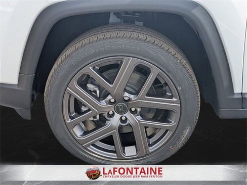 New 2026 Jeep Compass Limited image 32