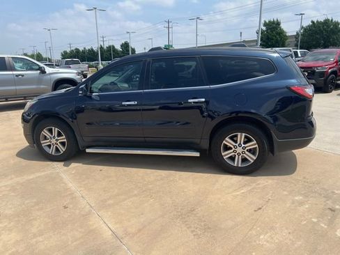 Used 2016 Chevrolet Traverse LT w/ LPO, 'HIT The Road' Package FWD image 8