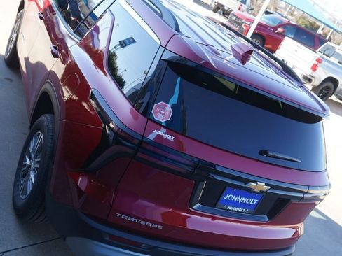 New 2026 Chevrolet Traverse LT w/ Driver Confidence Package image 9