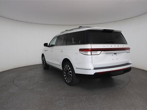 Used 2024 Lincoln Navigator Black Label image 12
